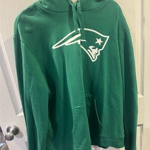 Fanatics Green Sweater with Bold Logo